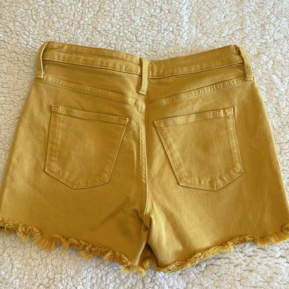Universal thread Gold button fly cut off Jean Shorts Iowa Hawkeyes Size 4 - Picture 5 of 9